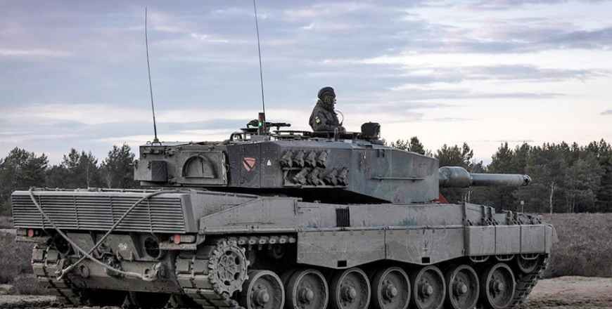 Poland handed over the first Leopard 2 tanks to Ukraine after repairs