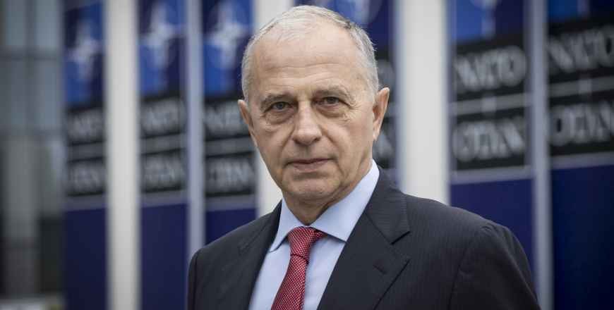 NATO official warns Chinse missiles 'can reach US and Europe'