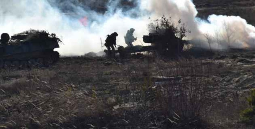 Militants attack Ukrainian strongholds in Donbas