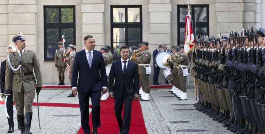 Volodymyr Zełenski congratulated Andrzej Duda on his victory