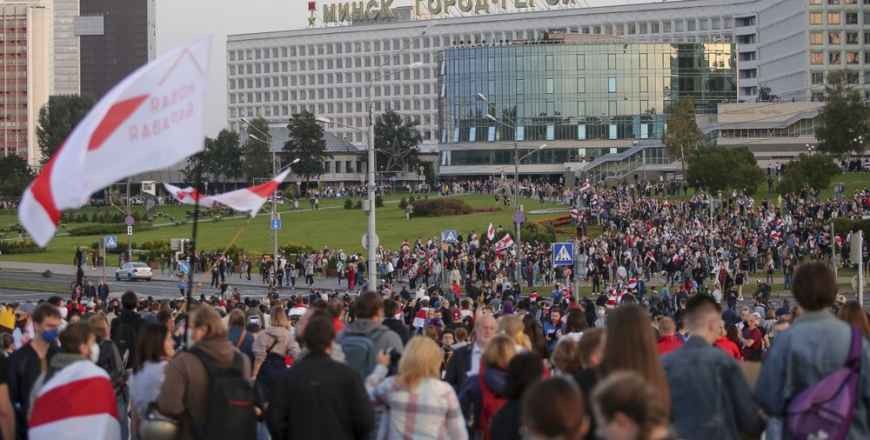 EU's Chief Diplomat Says Bloc Refuses To Recognize Lukashenka As Belarusian President