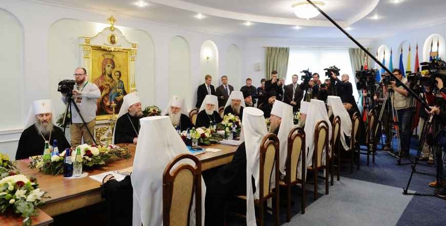 Reacții și poziționări în conflictul eclezial Moscova-Constantinopol privind Ucraina după Sinodul de la Minsk al BORuse