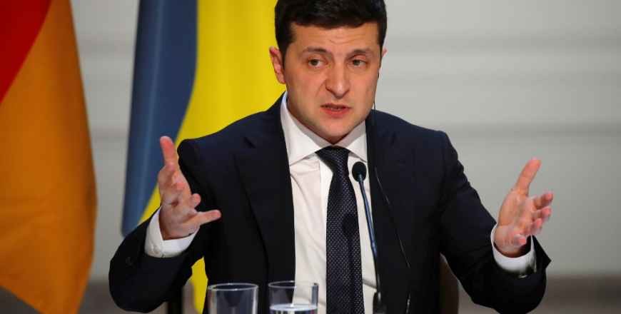 Ukraine’s president bans pro-Russian media