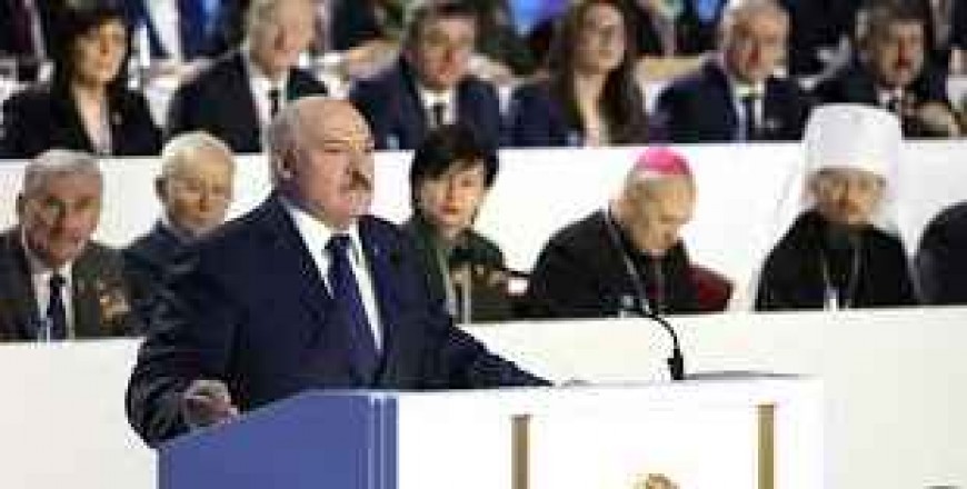 US hits Belarusian officials with travel bans for crackdown