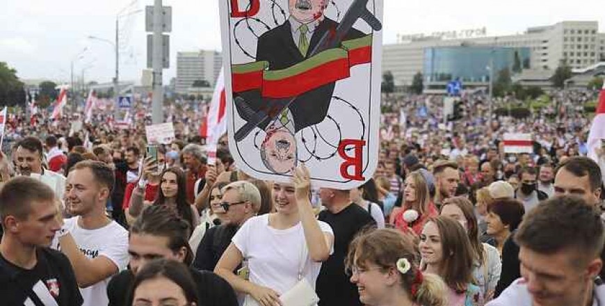 Belarus Lawmakers Approve Second Reading Of  Draconian Bills To Limit Freedoms