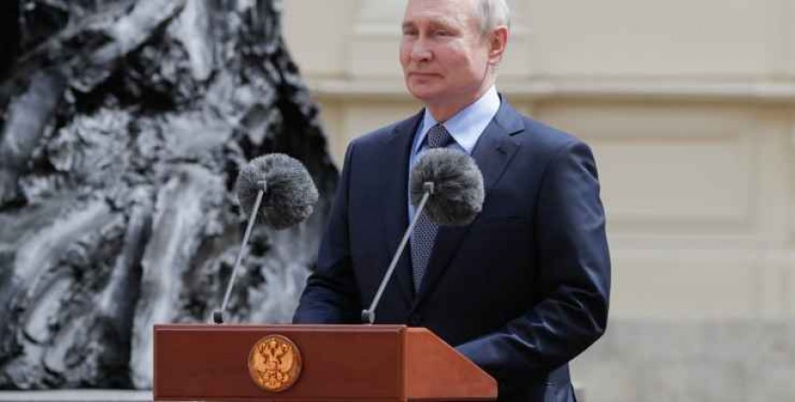 Putin signs law taking Russia out of Open Skies treaty