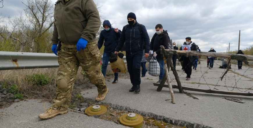 UN Says Torture, Ill-Treatment Of Detainees Continues 'Systematically' In Eastern Ukraine