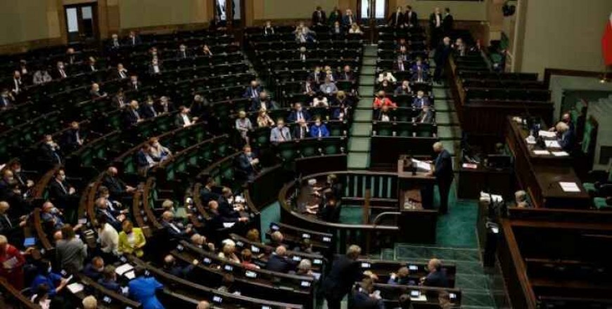 Polish lower house passes media reform bill, which US denounces