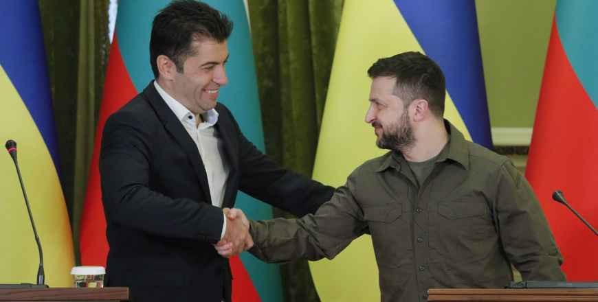 Premierul bulgar și principalul partid de guvernământ promit sprijin pentru livrarea de armamente în Ucraina