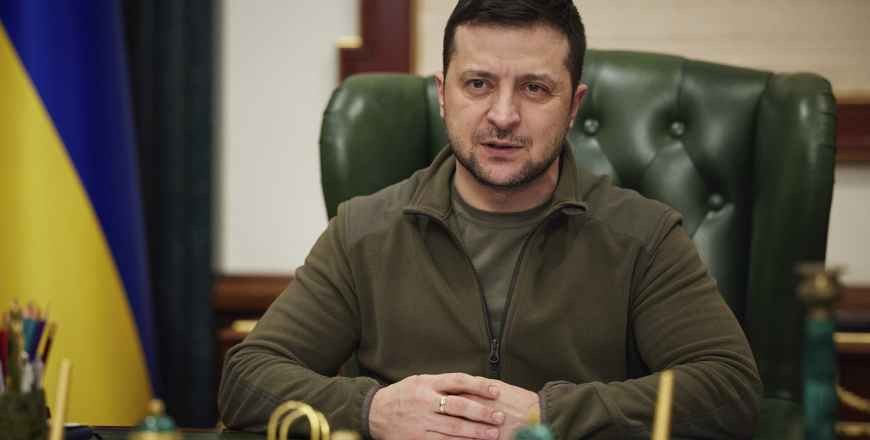 Zelenskiy Asks NATO Allies For Modern Heavy Weapons, More Financial Support