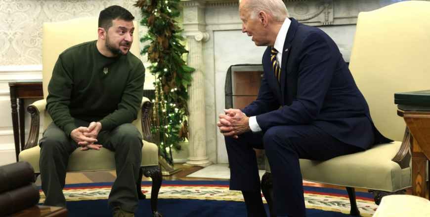 Zelenskiy Arrives In Washington As Biden Expected To Announce Patriot Missiles For Ukraine