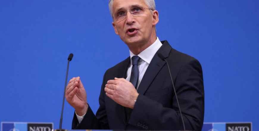 NATO chief eyes bigger defense budgets
