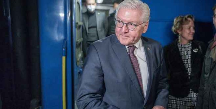 A surprise visit to Kyiv