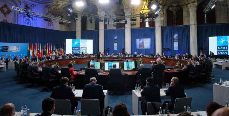 Reuniunea ministerială NATO de la București