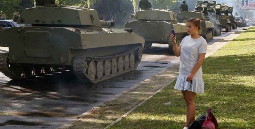 Donbas - small steps towards a possible peace