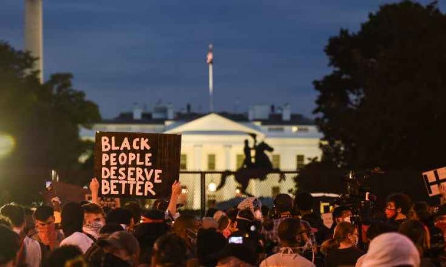 Unprecedented internal crisis in the United States