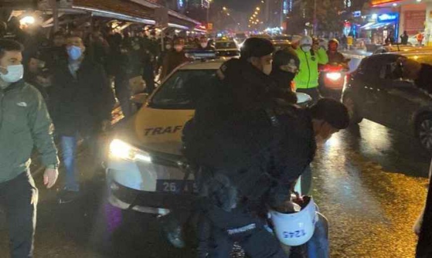 Proteste violente în Turcia