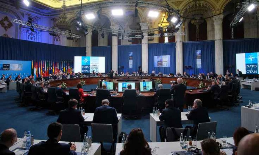 Reuniunea ministerială NATO de la București